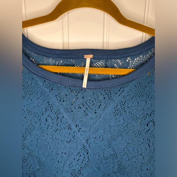 Free People Jewel Blue Not Cold In This Floral Brushed Lace Knit Top - Picture 3 of 5